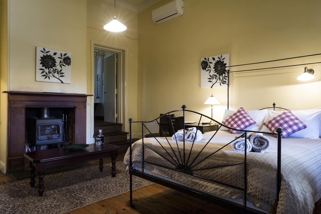 The Rising Sun Hotel Auburn エクステリア 写真